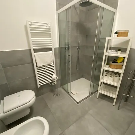 La Casa Di Viola Апартаменты Болонья